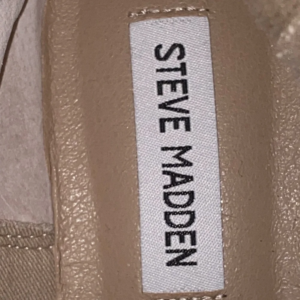 New Steve Madden Beige Ankle Boots - Picture 6 of 7